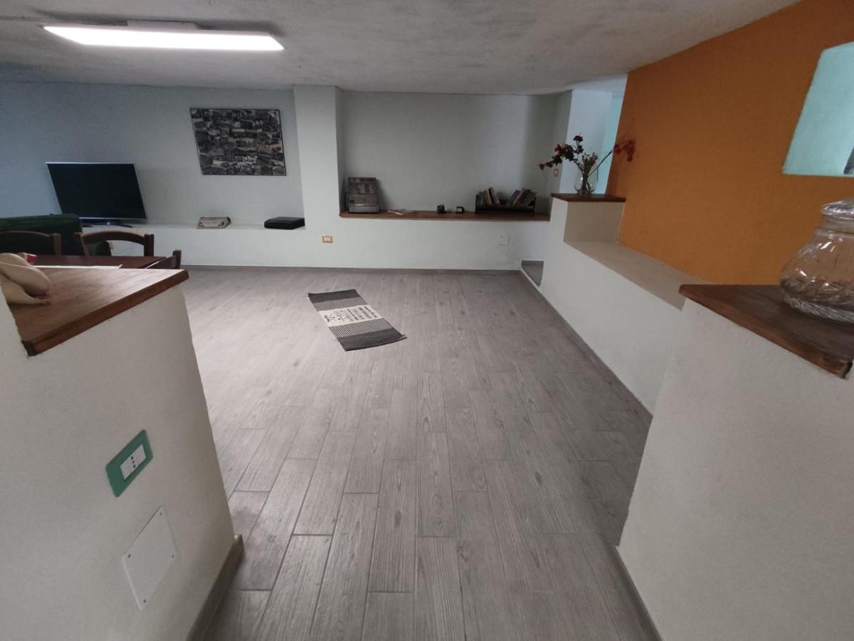 Lorna House Apartment Tortolì Екстериор снимка