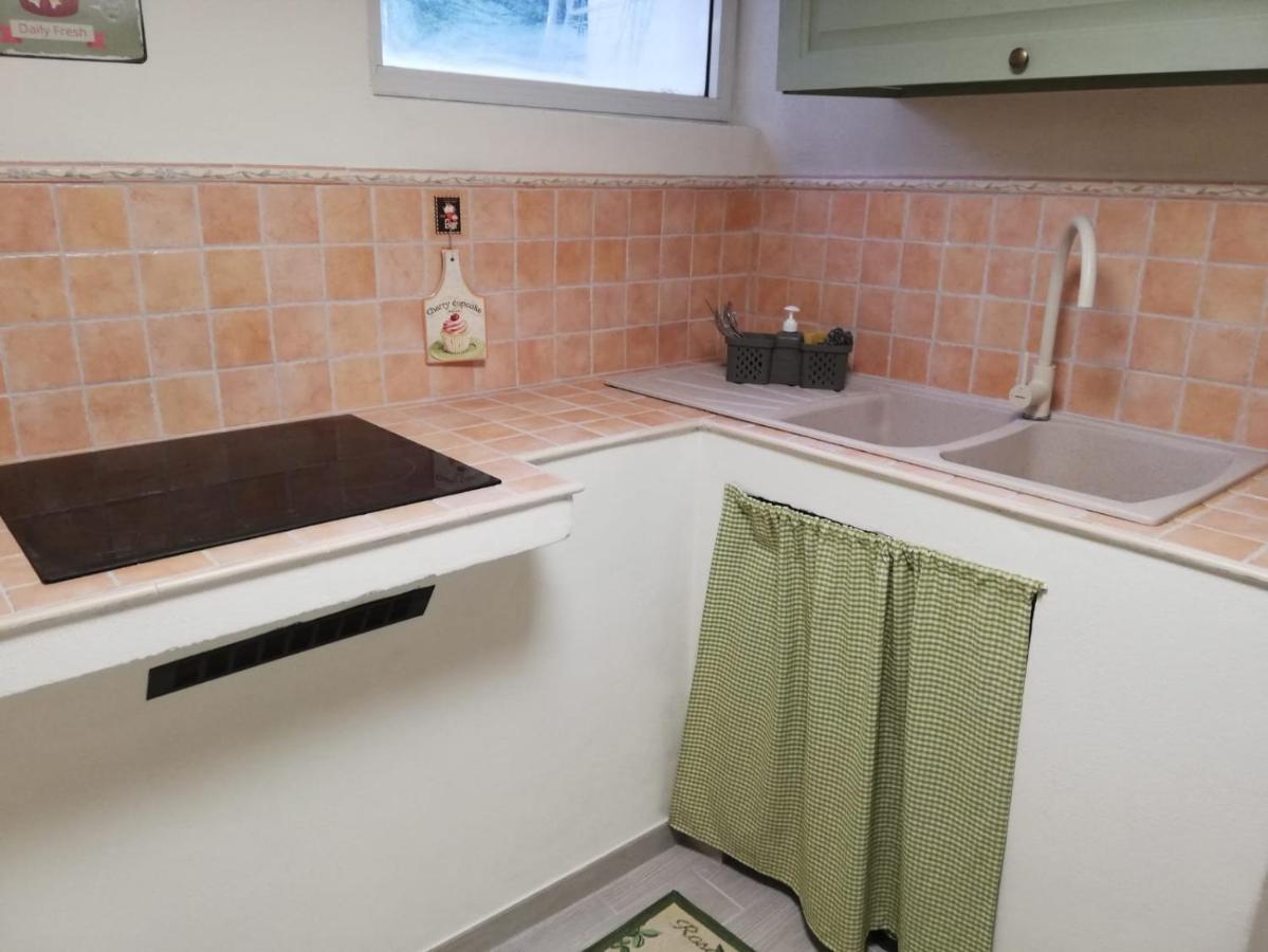 Lorna House Apartment Tortolì Екстериор снимка