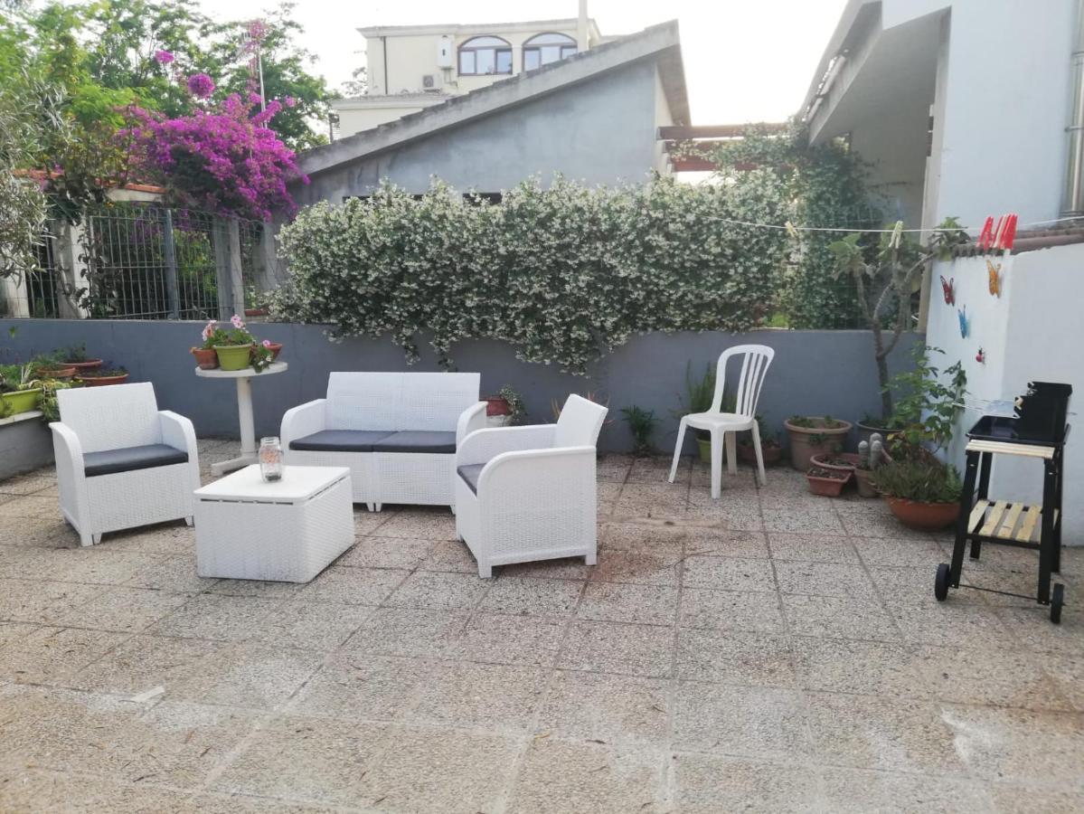 Lorna House Apartment Tortolì Екстериор снимка